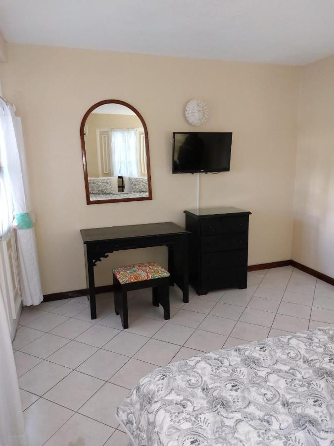 Cozy Villa Escape Runaway Bay Exterior foto